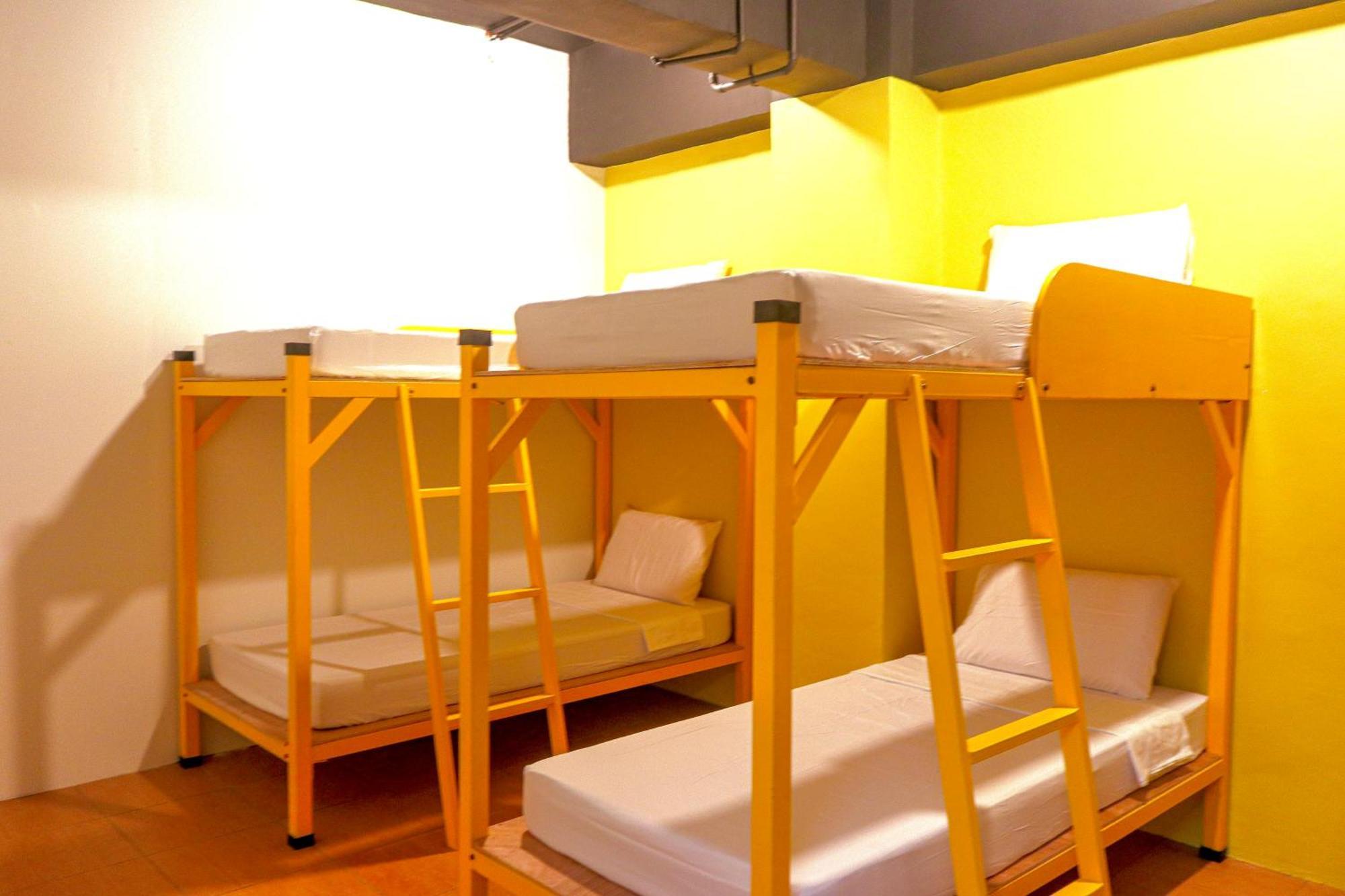 Cheese Hostel Manila Makati City Buitenkant foto