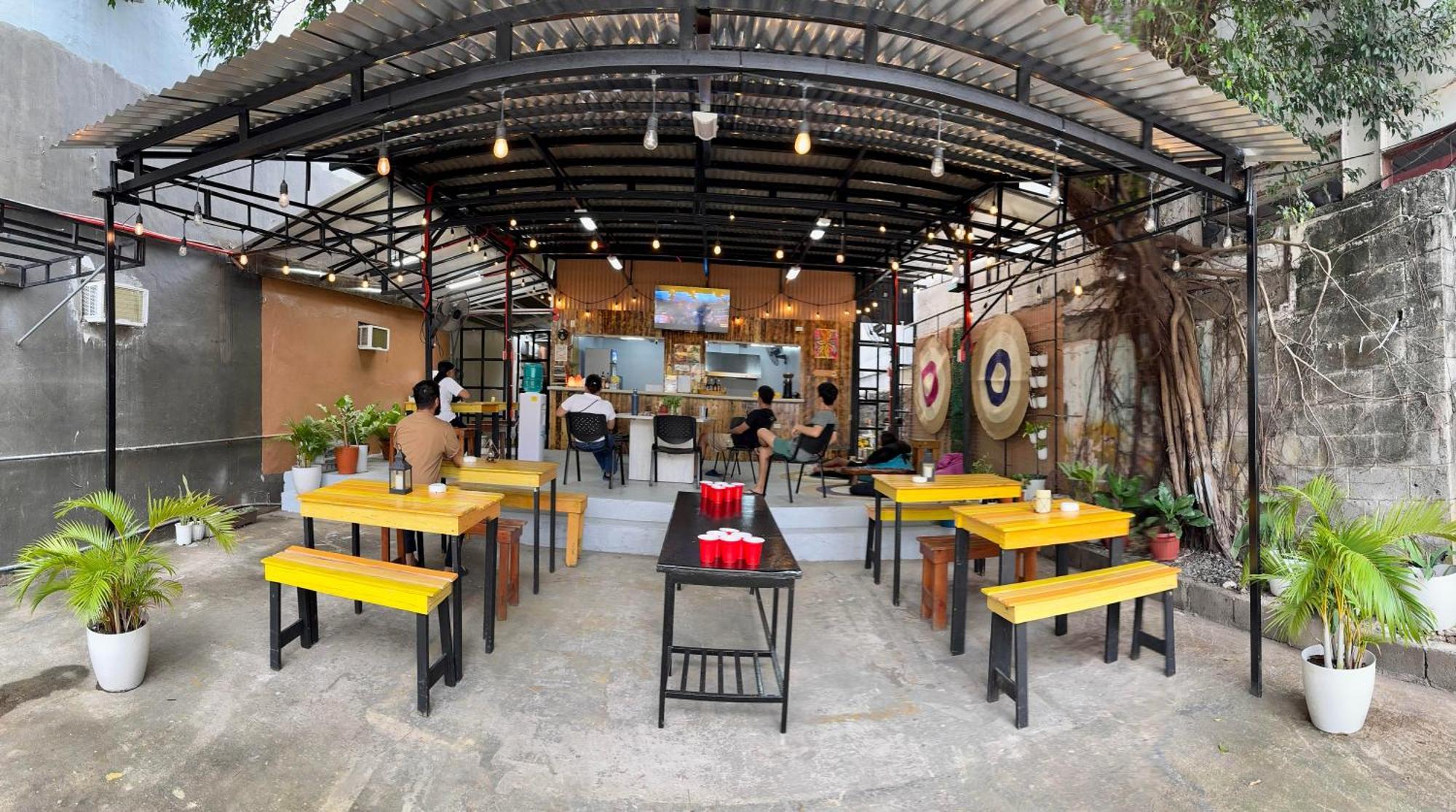 Cheese Hostel Manila Makati City Buitenkant foto